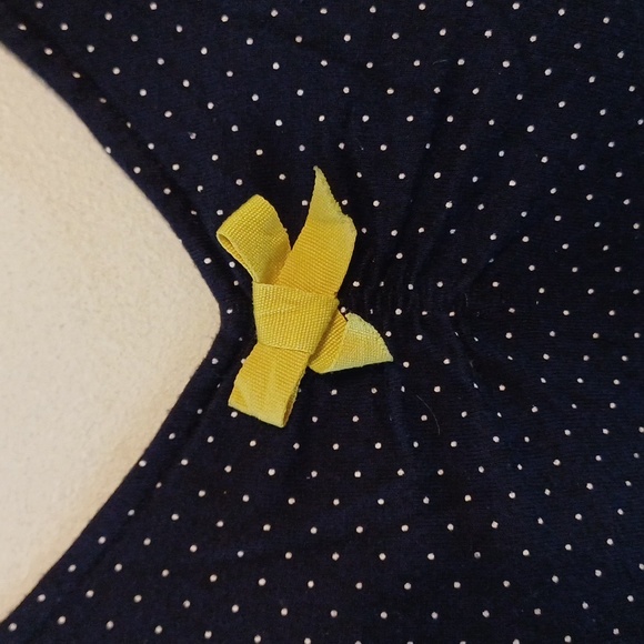 Vera Wang navy t shirt - Picture 3 of 4